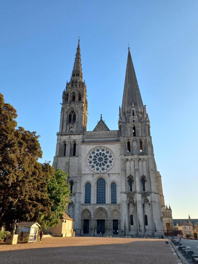 شقة Le Gite De La Cathedrale شارتر المظهر الخارجي الصورة